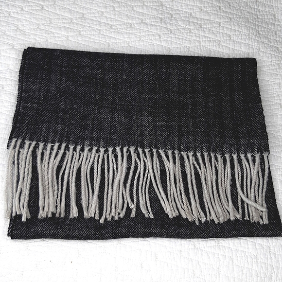 Wool scarf, unisex. - Picture 2 of 5